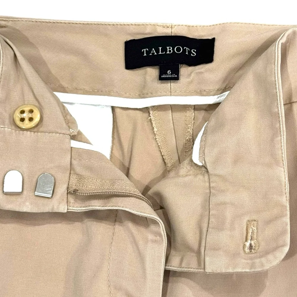 The Perfect Short Size 6 Light Khaki Stretch 10.5” Chino Bermuda Shorts - Picture 6 of 7